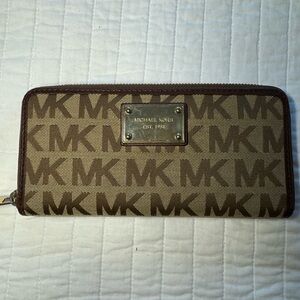 Brown Michael Kors Wallet